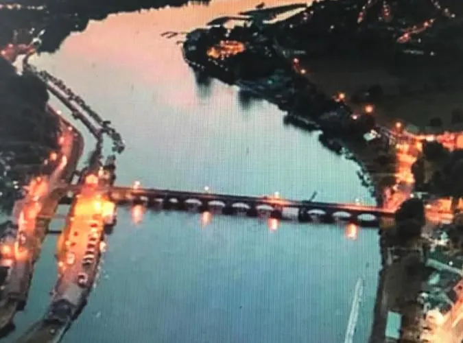 Lakeland House לינה וארוחת בוקר 3*