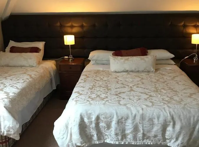 Lakeland House לינה וארוחת בוקר